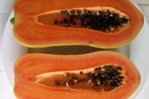detail of halved papaya